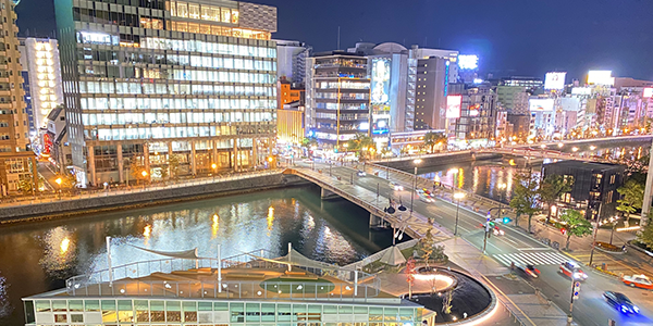 人気のデートスポット福岡中州の夜景